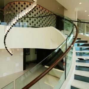 стеклянные перила