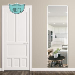 Внутри резиденции Time Capsule с тремя спальнями и террасой, с невероятным декором в стиле 1970-х годов