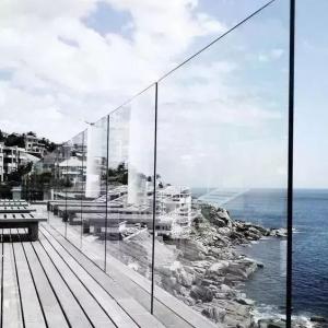 Что делает надежного поставщика закаленного стекла особенным? Избегайте этих ошибок при закупках