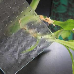 Как открыть для себя непреходящую красоту рифленого стекла